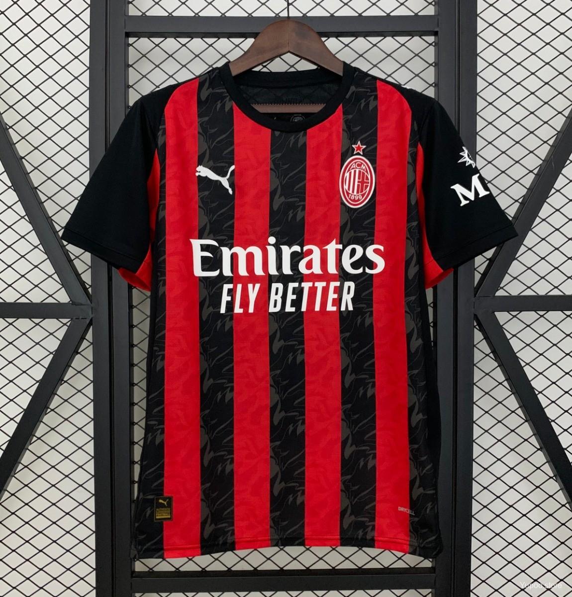 Camiseta de fútbol AC Milan 2025/26 LOCAL MANGA CORTA VERSION FAN
